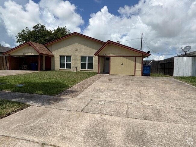 Building Photo - 2119 Westwind Cir Rental