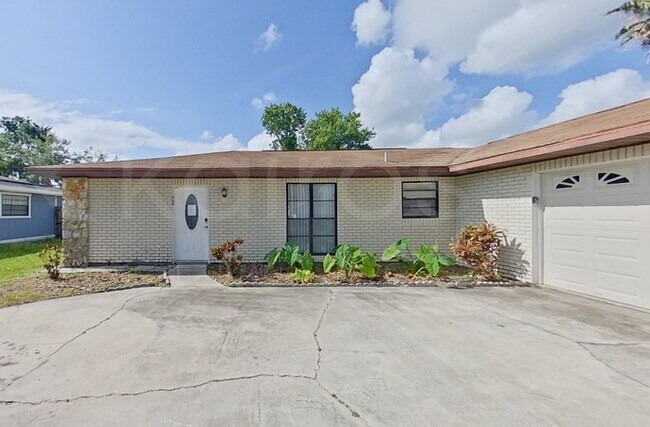 Photo - 308 Wildwood Dr
