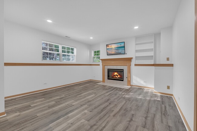 1651 Apple Tree Ln