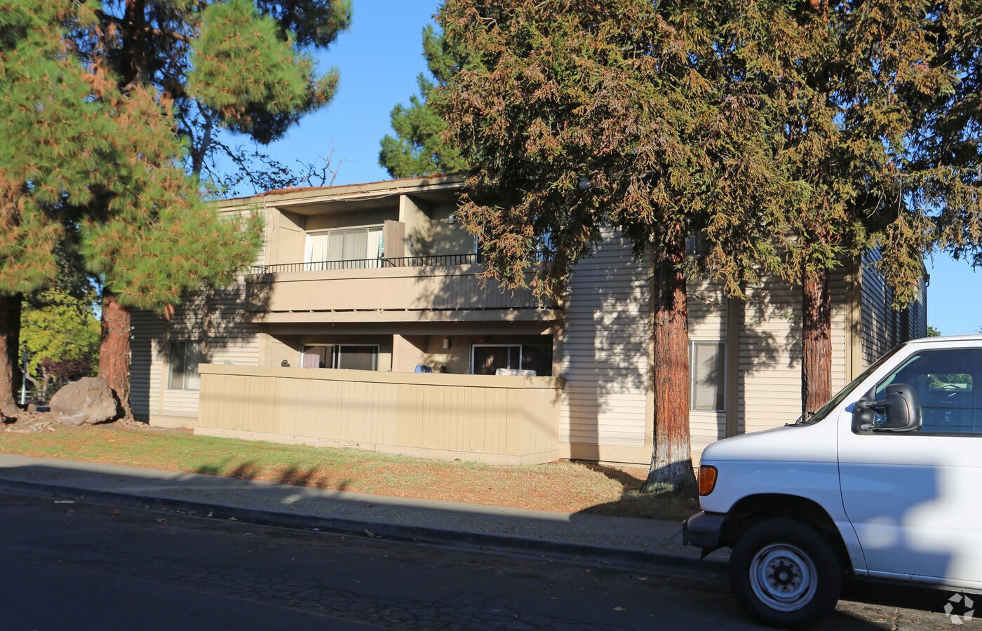 Photo - Meadow Rock Apartments