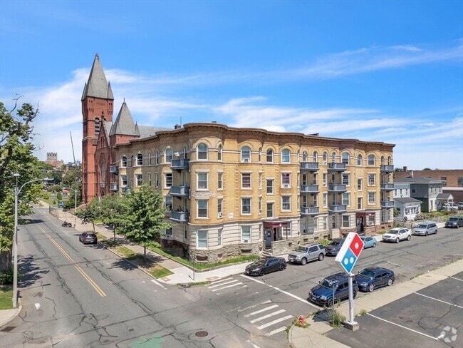 Building Photo - 173 Elm St Unit 3LR Rental