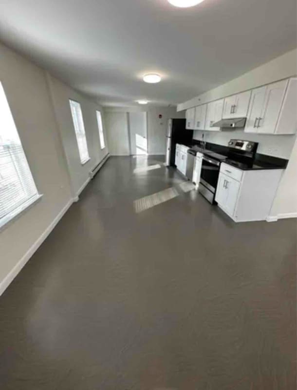 Photo - 32 Ashburnham Hill Rd