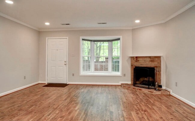Photo - 2510 Fairfax Dr