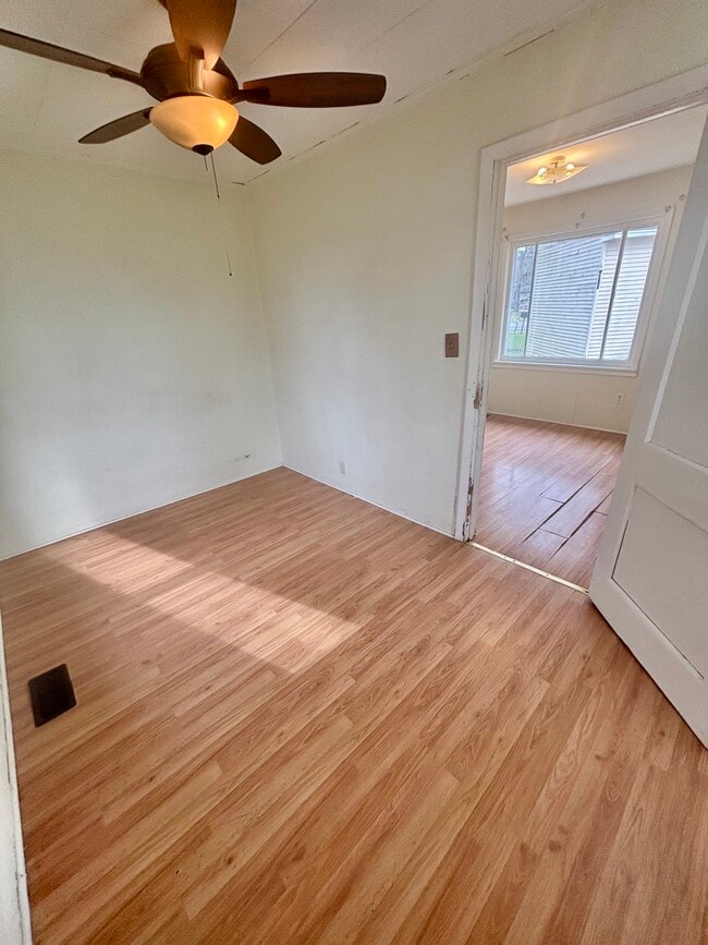 Photo - 3417 Snow Rd