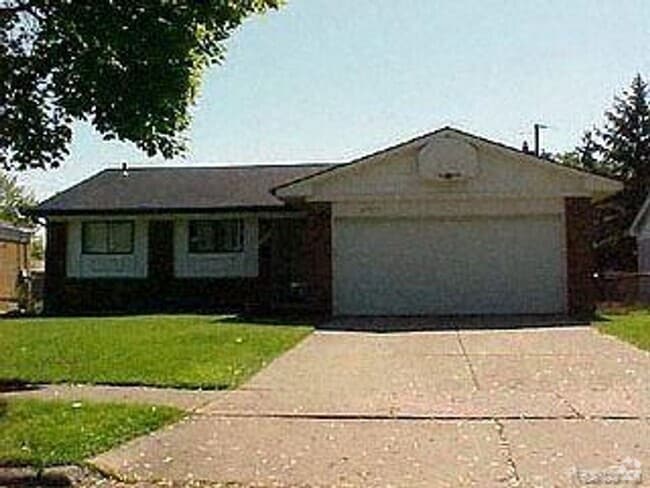 Building Photo - 29920 Marshall St Rental