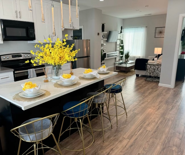 Photo - 532 Cesar E Chavez Pky Unidad A