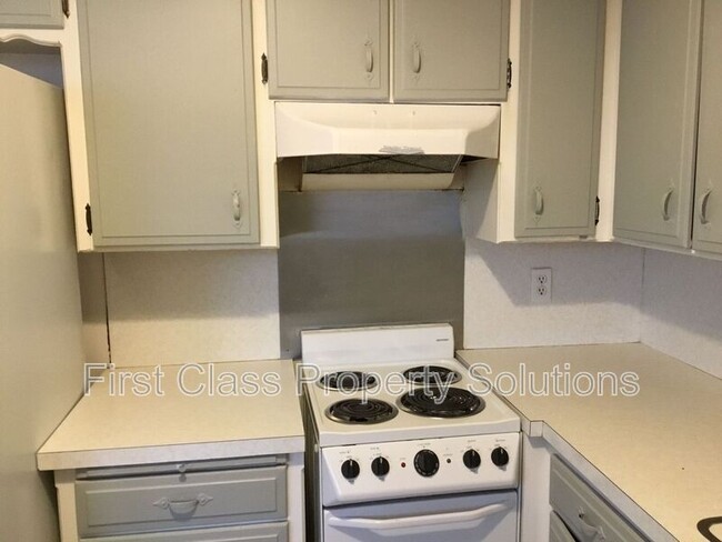 Photo - 1104 N Carol Ln