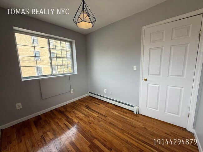 Photo - 794 Freeman St Unidad 3