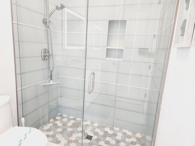 Photo - 524 Outrigger Ln