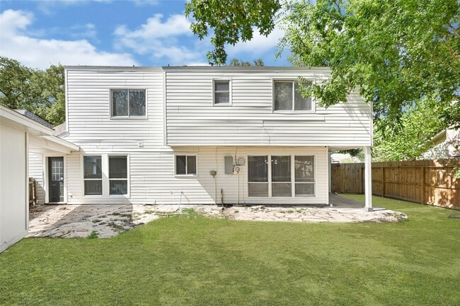 Photo - 14823 Elmont Dr