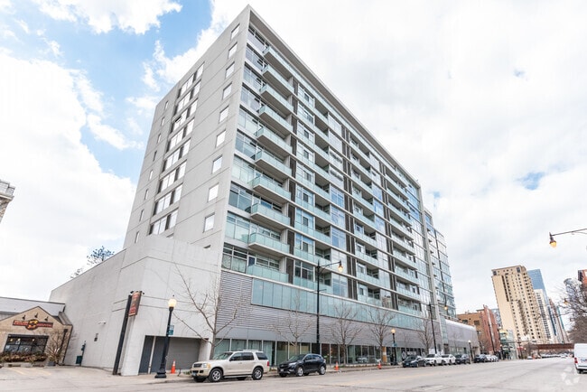 Building Photo - 1620 S Michigan Ave Unit 820 Rental