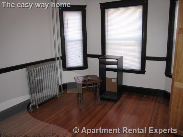 Photo - 428 Broadway Unit #1