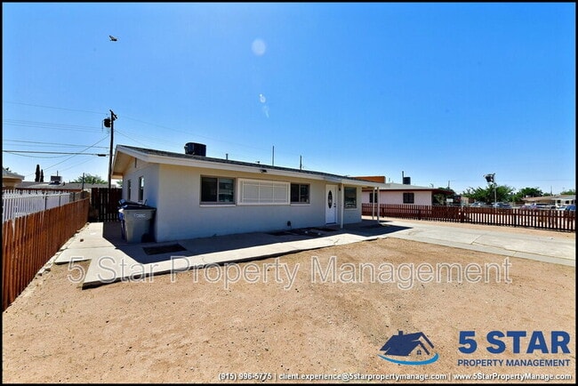 Photo - 10324 Newport Dr