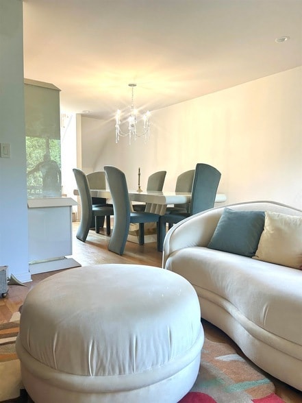 Photo - 302 Grand Ridge Dr Casa