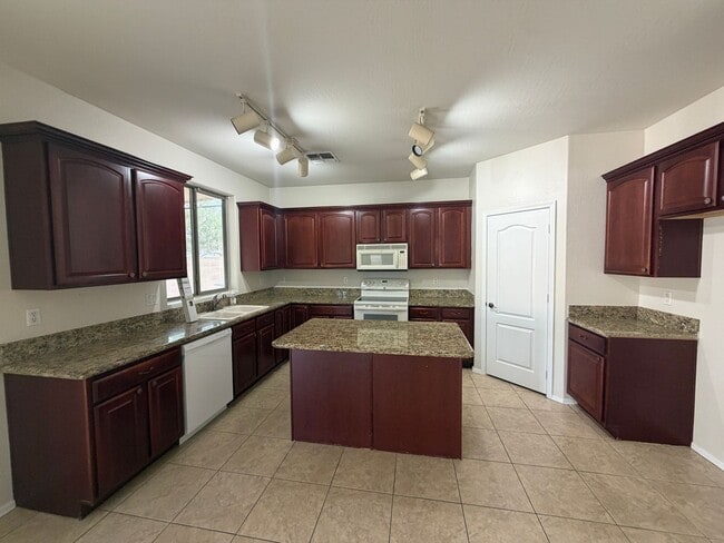 17112 W Young St