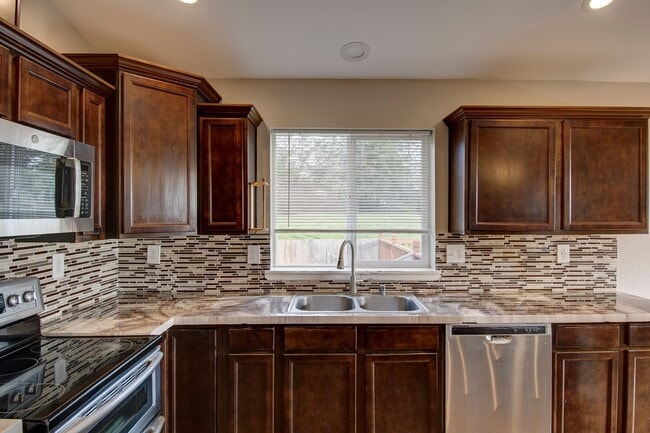 Photo - 3 Bed 2 Bath home in Rolling Hills