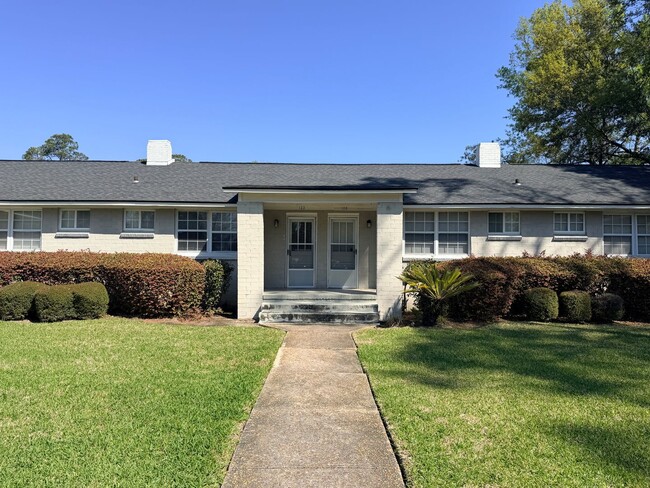 Photo - 1BD/1B Apartment near VSU.