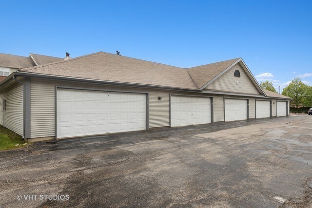 15 Kensington Cir