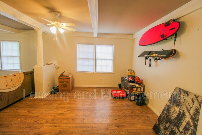 Photo - 1709 Mulmar St