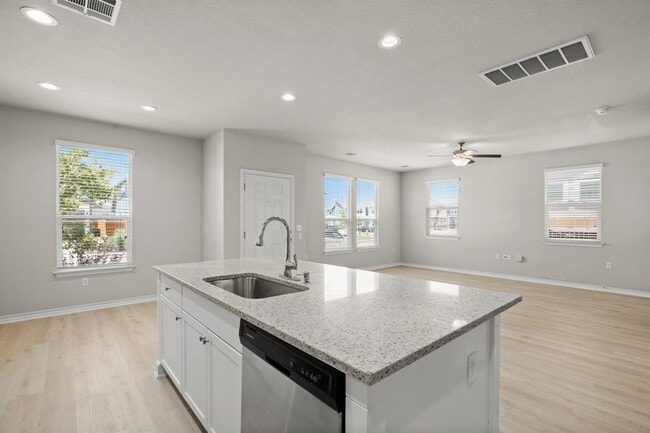 Photo - 11804 Clayton Creek Ave
