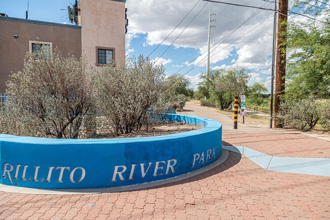 Building Photo - 4751 N Flowing Wells Rd