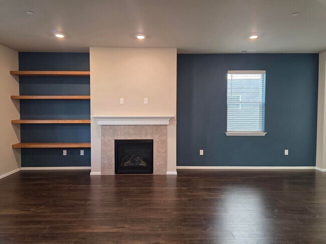 Photo - 4 Bedroom Home in Soundview Estates!