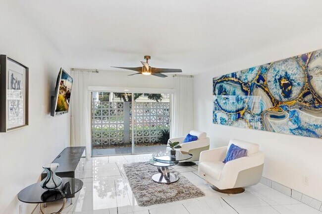 Photo - 4607 W Fig St Unit 104
