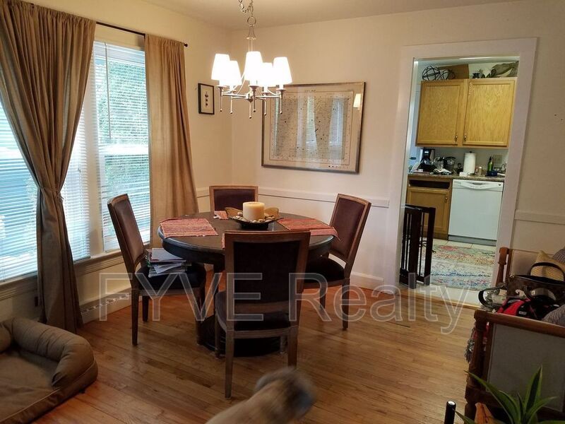 Photo - 44 S Main St