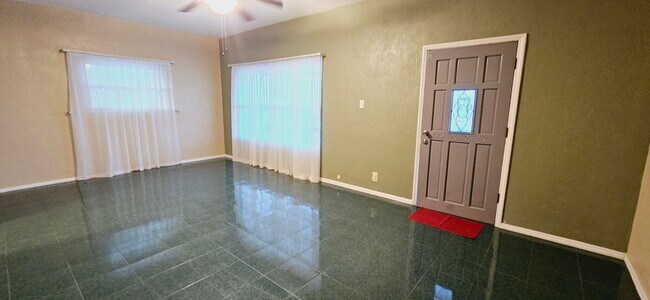 Photo - 2600 Aurora Ave Unit 1