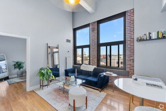 Building Photo - 320 W 2nd St Unit 504 Rental