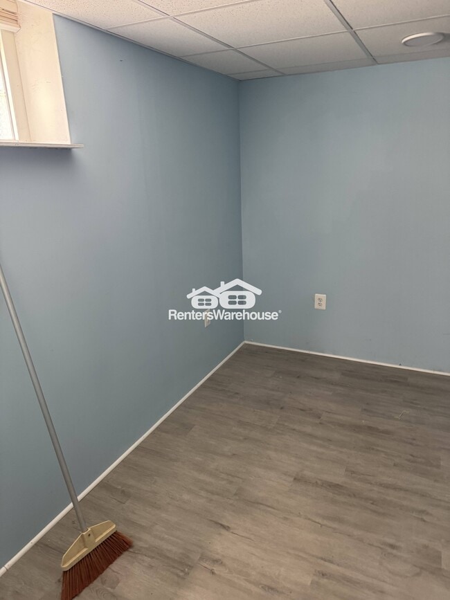 Photo - 7719 Middlegate Ct