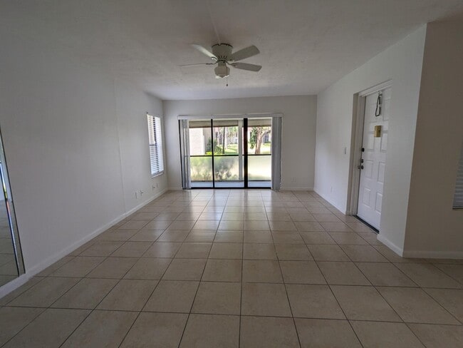 Photo - 711 Sunny Pine Way Unit B1