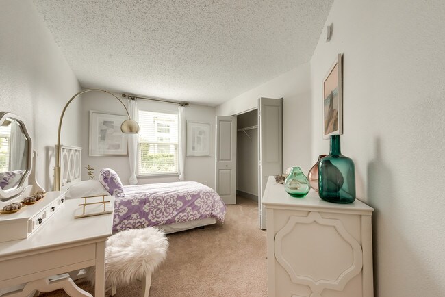 Bahia Cove Apartments