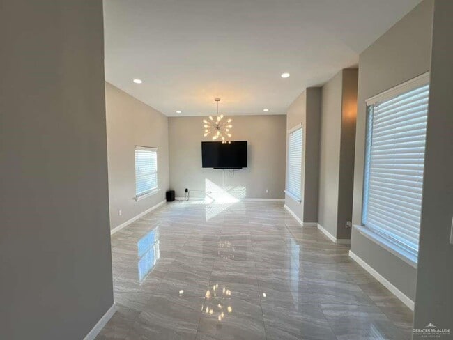 Photo - 13 N 36th St