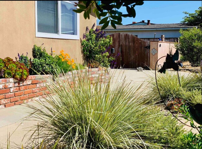 Exterior - 610 Lancaster Dr