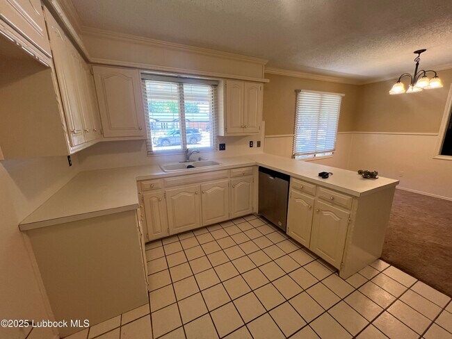 Photo - 5308 77th St
