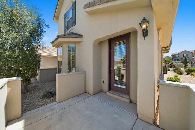 Photo - Bright & Spacious 3 bedroom Townhome