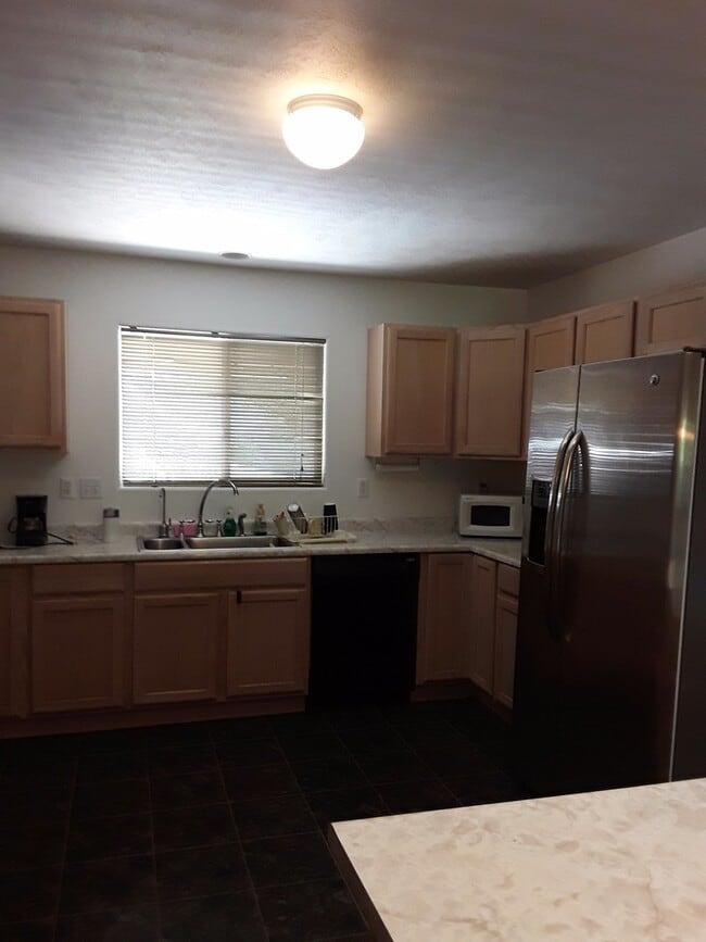 Photo - Spacious 3 bedroom 2 bath home in Kula-Ava...
