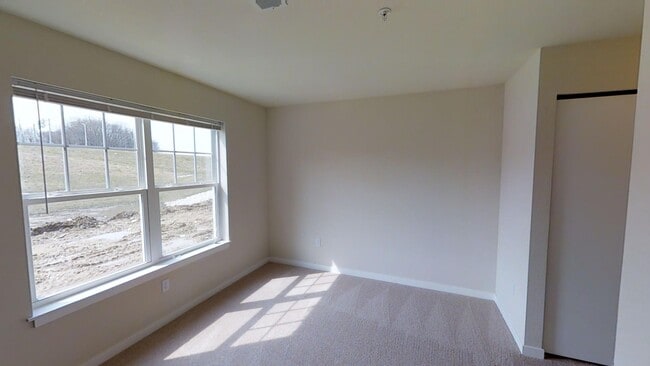 Photo - Condo Style Lower 1 Bedroom 1 Bathroom Apartment Unit 12