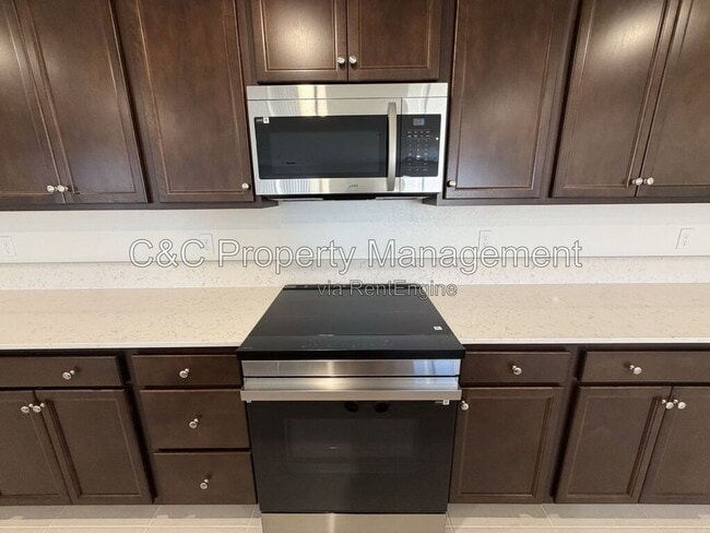 Photo - 2208 S Helm Ave