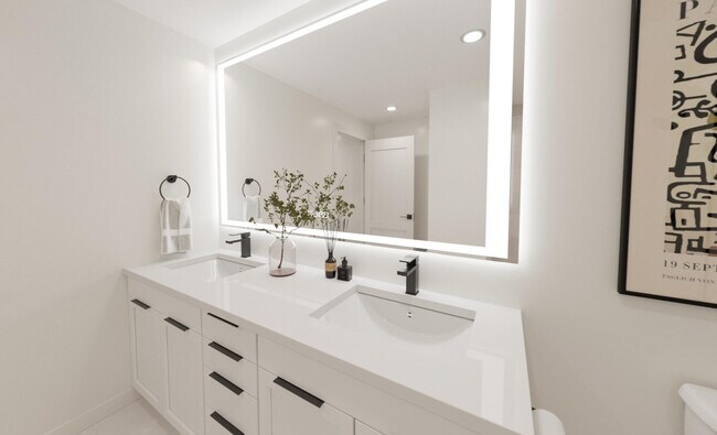 Photo - Blu Aventura