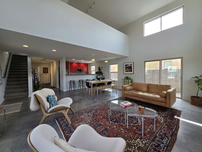 Photo - 2180 W Alameda St