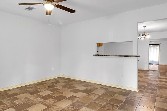 Photo - 727 S Iowa St