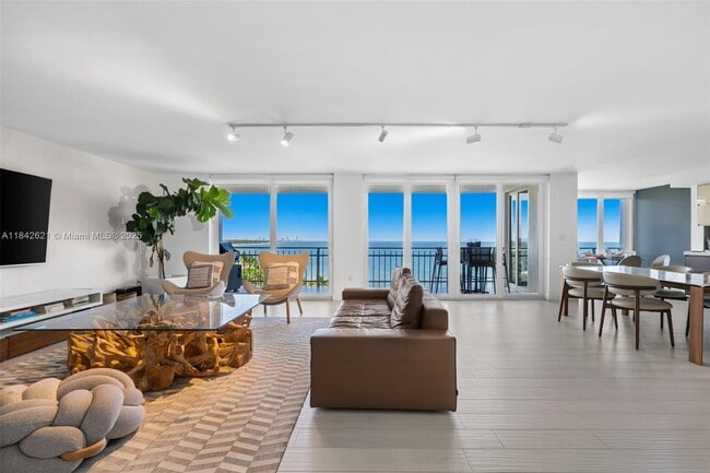 Photo - 600 Grapetree Dr Unit 9CN