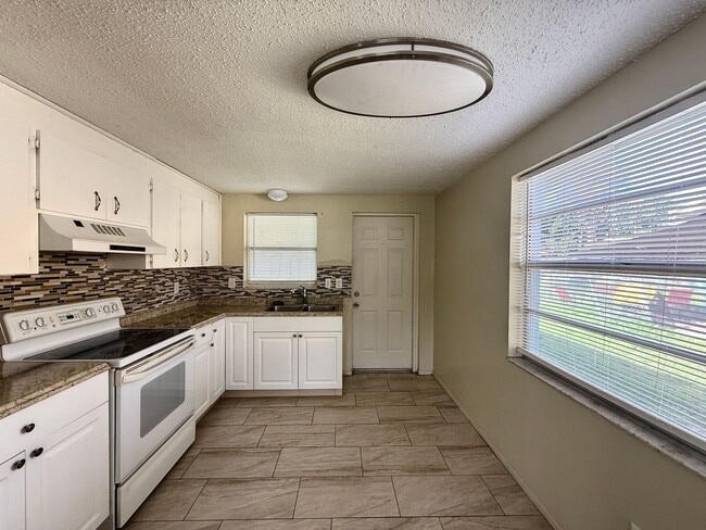 Photo - 2716 52nd Ave Dr W Unit 2718 52nd Ave Dr W