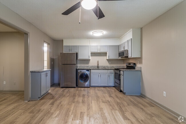 Estudio - 400SF - Sala de estar - Vue at Rocket City