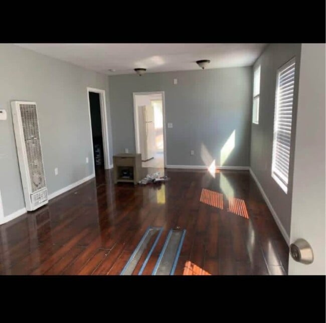 Photo - 16 Springs Rd