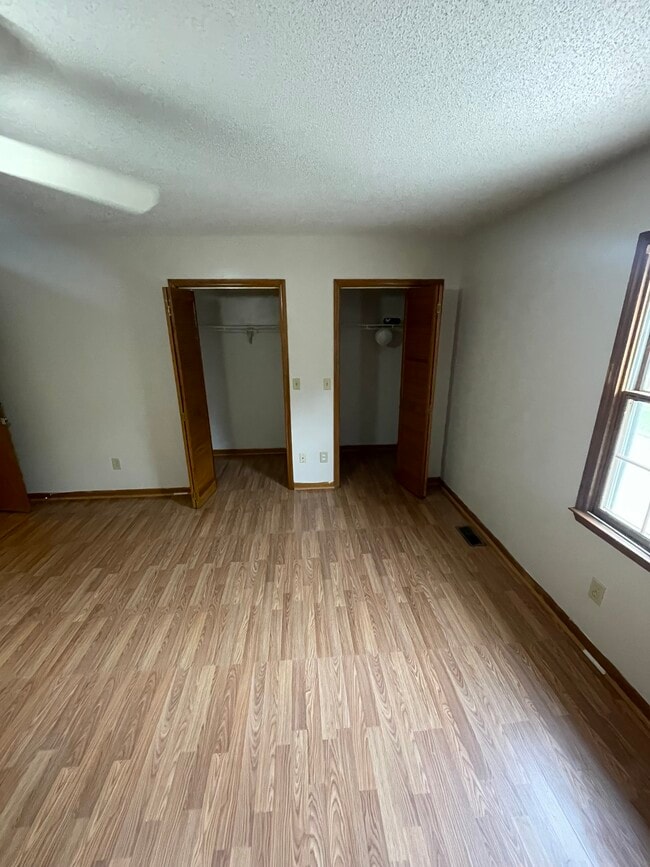 Photo - 1612 Bradford Ct Unit 180 Glenwood Dr