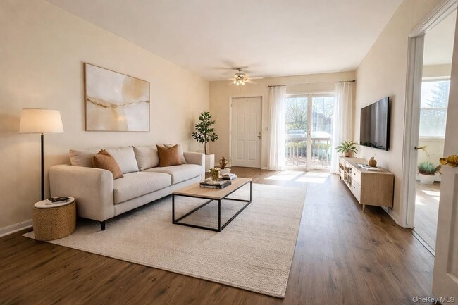 Photo - 39 Church St Unit 4