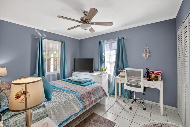Photo - 131 SW 7th Terrace
